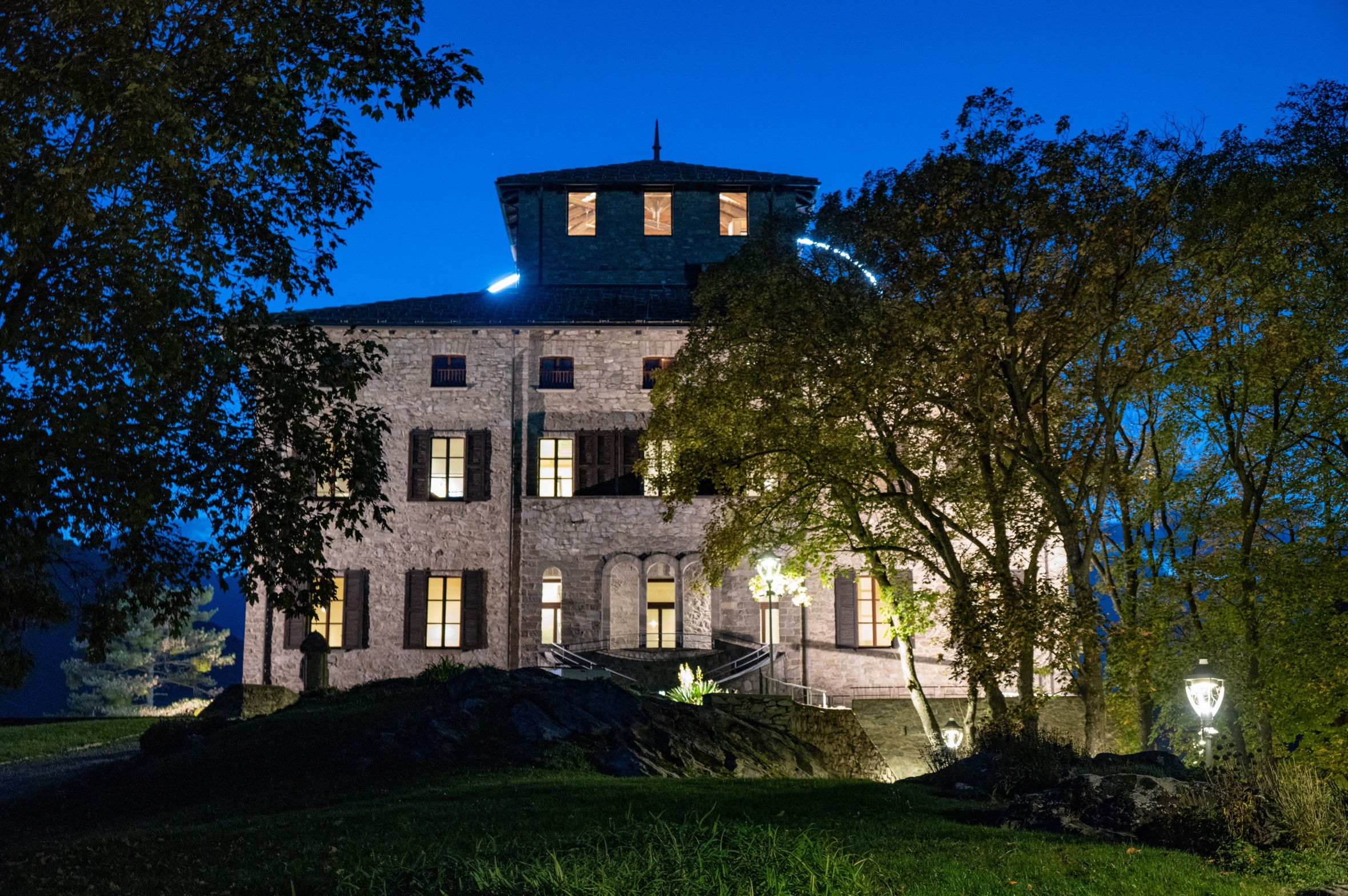 Escursioni. E-MER-SIO-NE/IM-MER-SIO-NE